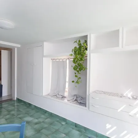 Apartment Casa Desiree Canneto (Lipari)