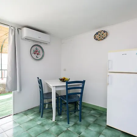 Casa Desiree Apartment *